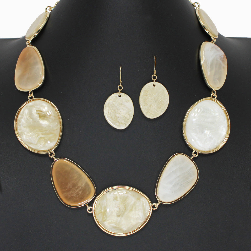 Gold-Brown Geometric Celluloid Necklace w/Earring Set
