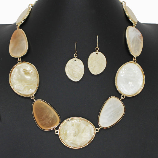 Gold-Brown Geometric Celluloid Necklace w/Earring Set